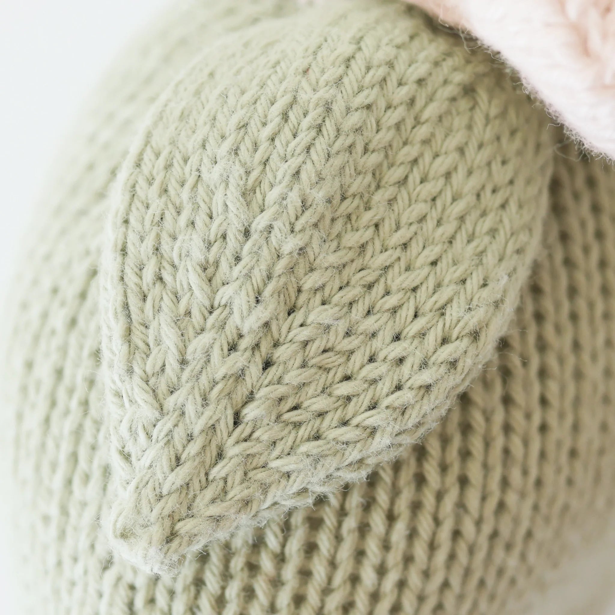 Cuddle + Kind Baby Daisy: Blush PInk