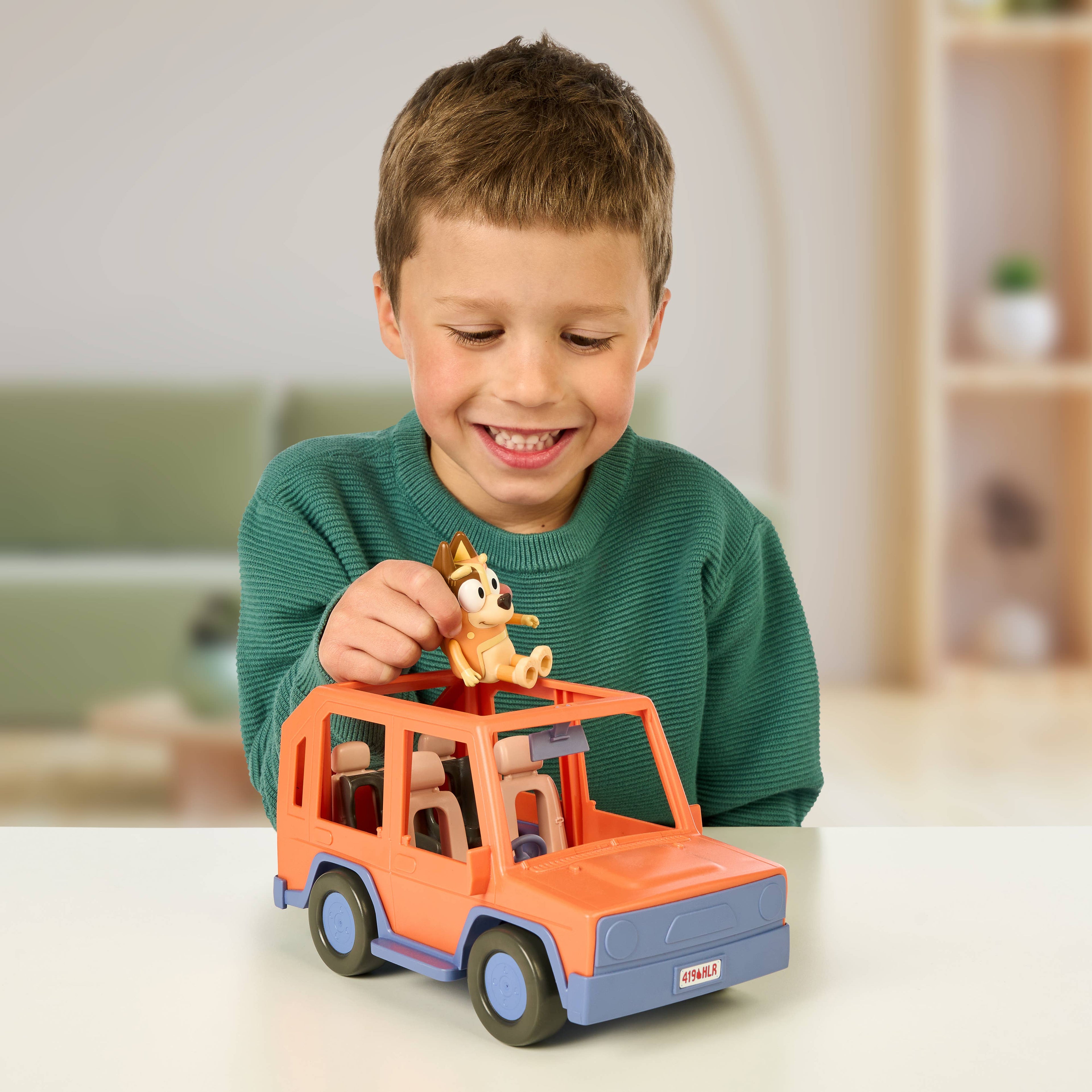 Moose Toys Bluey Heeler 4WD Family Vehicle Toy
