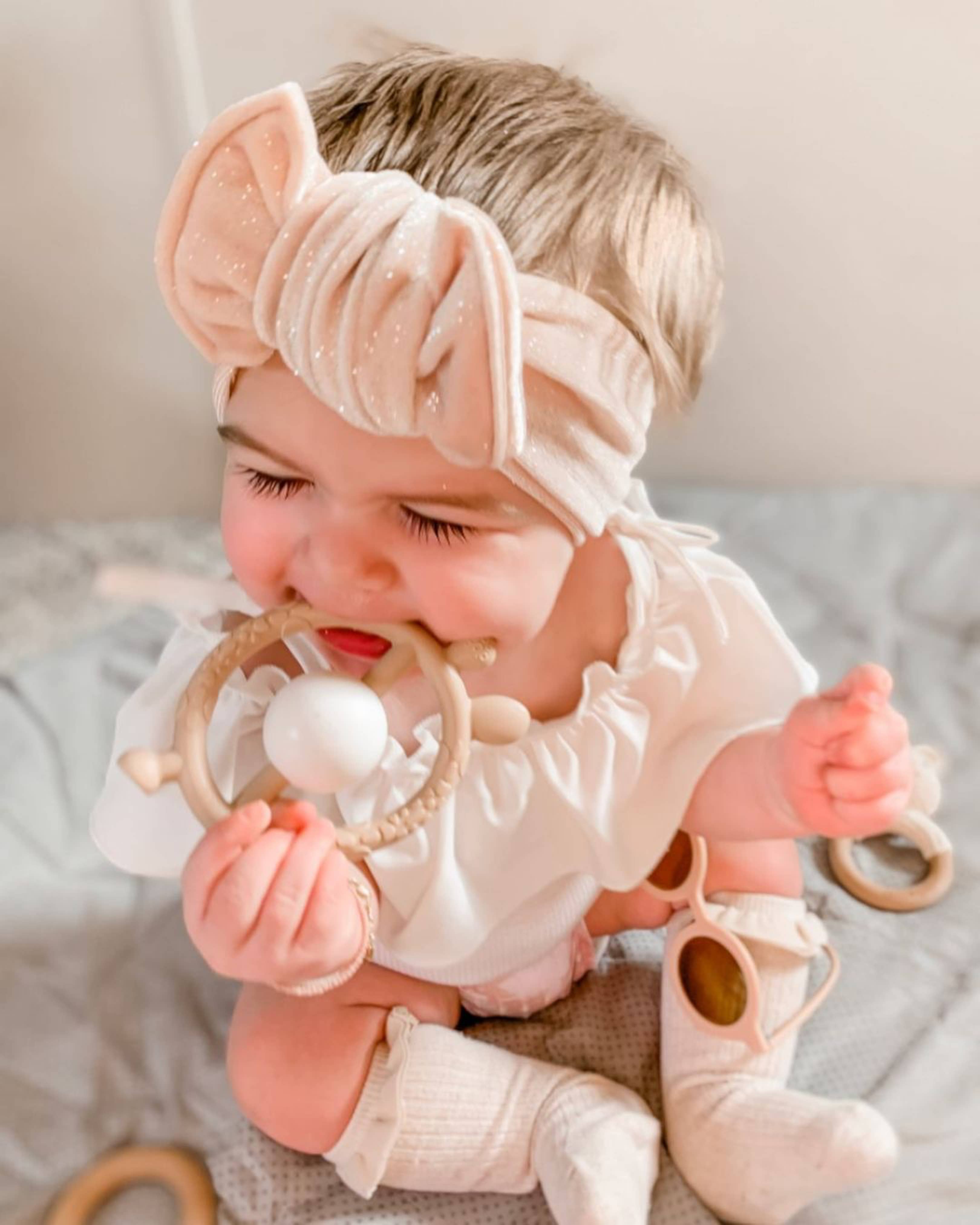 Giraffe Teether & Rattle Food-Grade Silicone Toy: Taupe