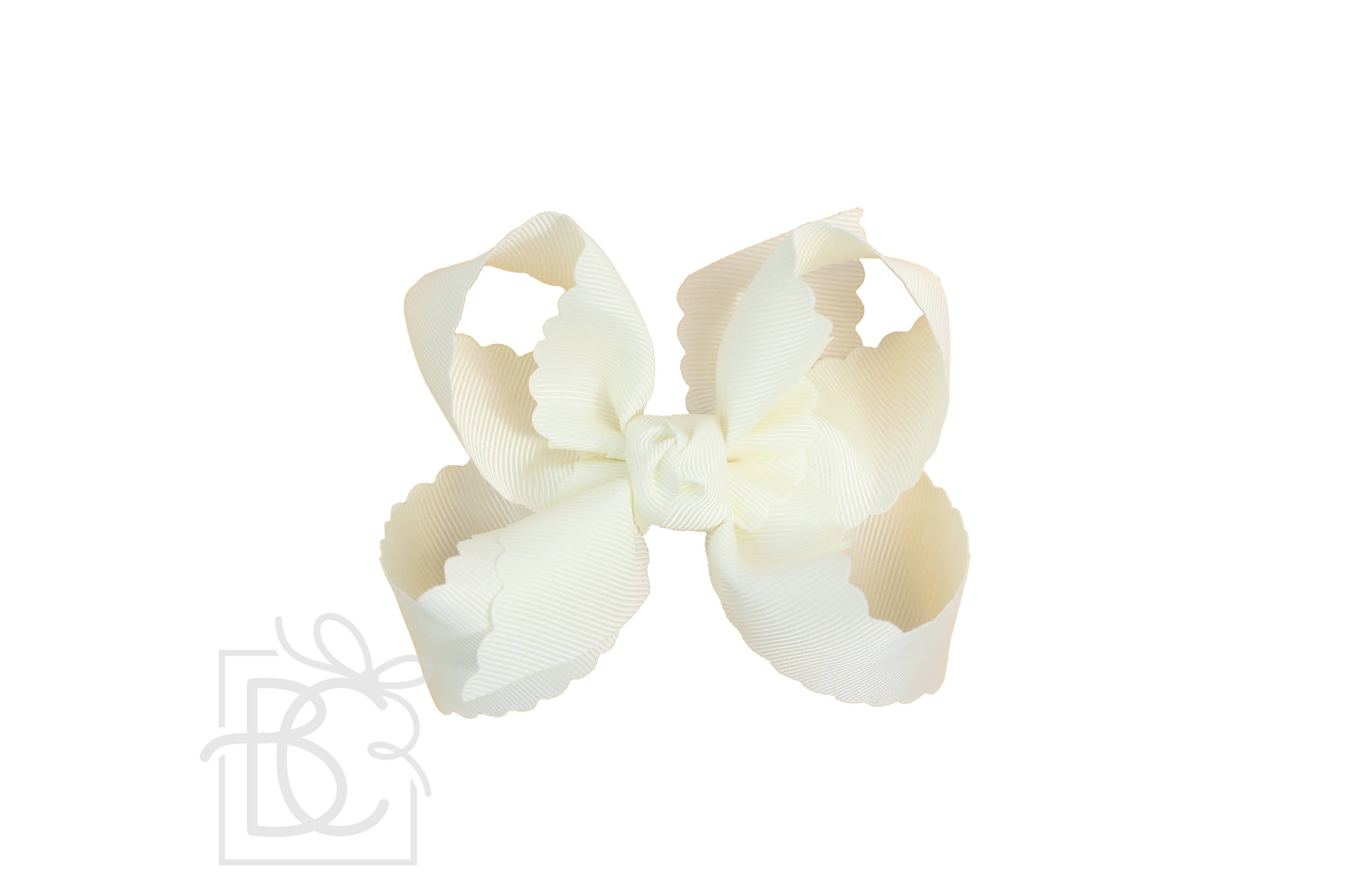 4.5" Scalloped Edge Bow on Alligator Clip: Antique White