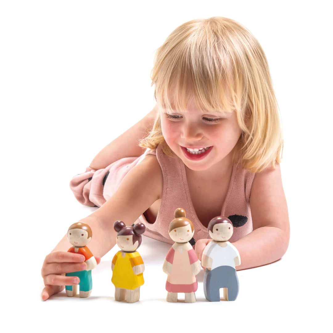 "The Leaf Family" Wooden Toy People
