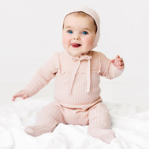 Feltman Brothers Scalloped Trim Ribbed Knit Romper & Bonnet: Blush