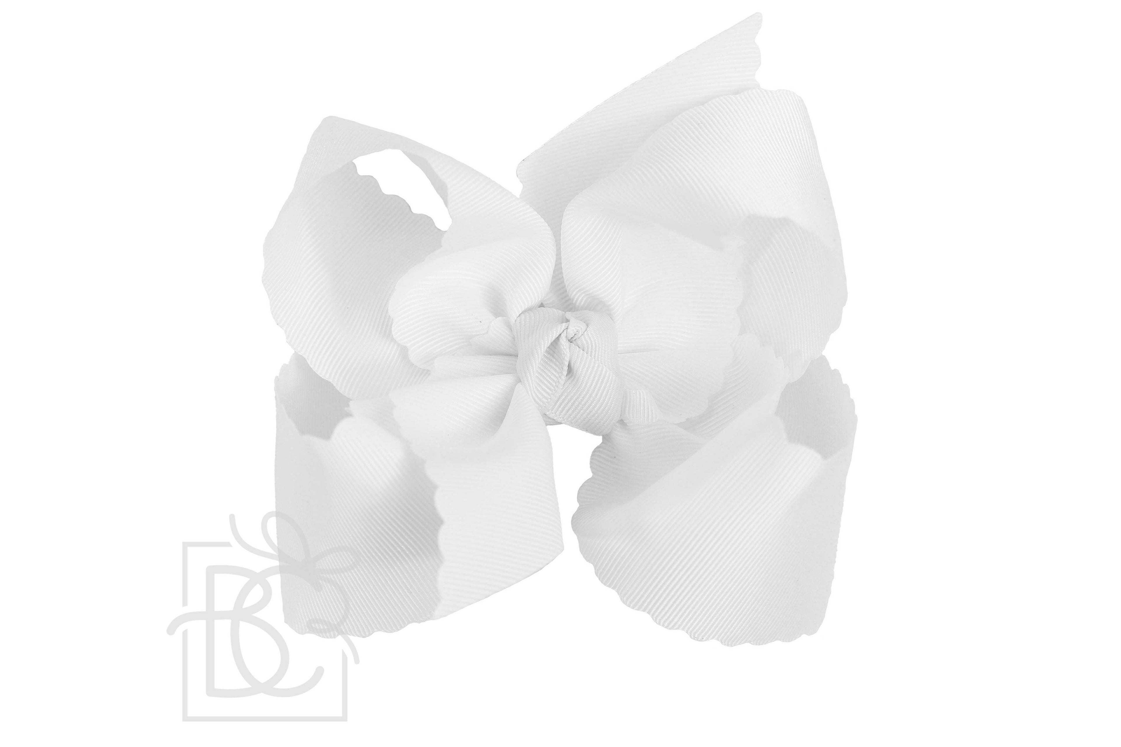 5.5" Scalloped Edge Hairbow on Alligator Clip: White