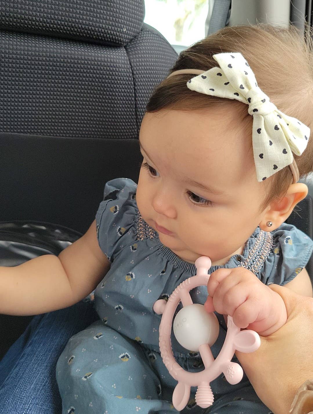 Giraffe Teether & Rattle Food-Grade Silicone Toy: Pink