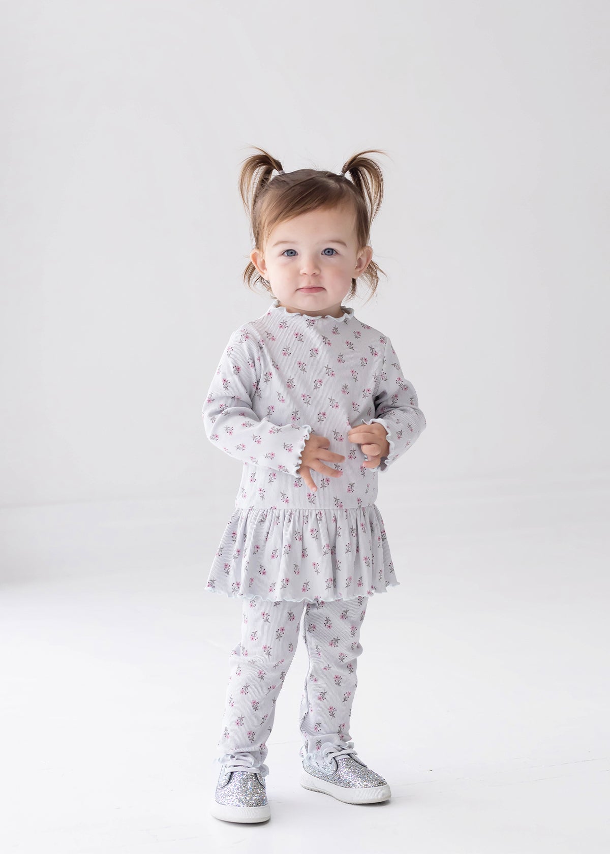 Petite Petals 2-Piece Pant Set