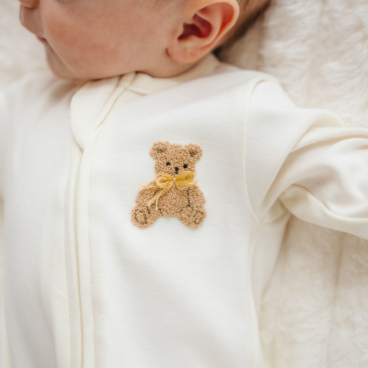 Bear Hugs Zip Footie: Ivory