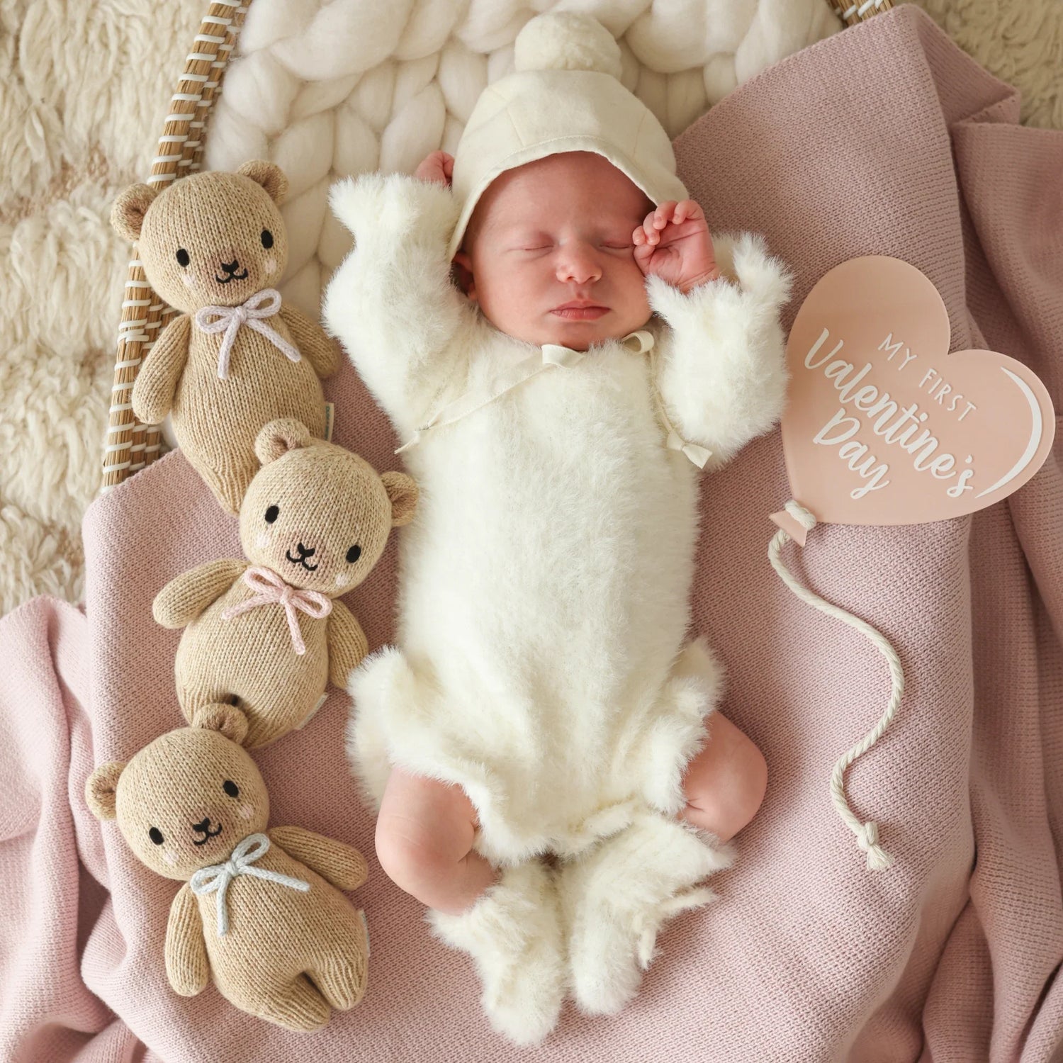 Baby Honey Bear: Robin&