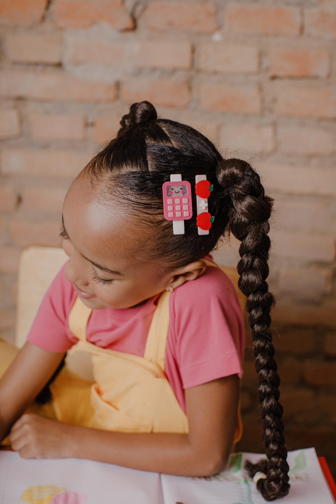 Calculator Lt Pink &amp; Apples Alligator Clip