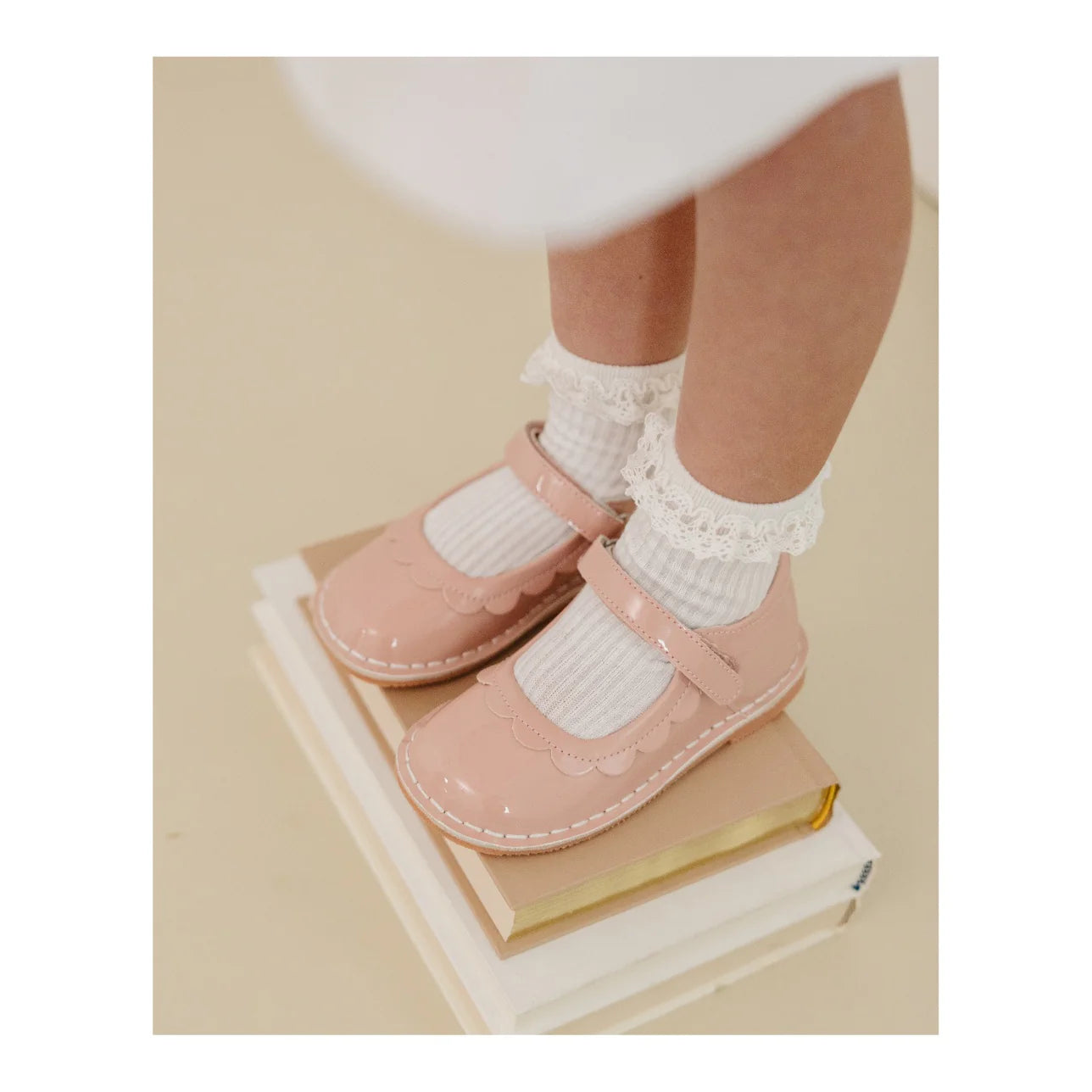 Violette Petal Mary Jane: Patent Rose