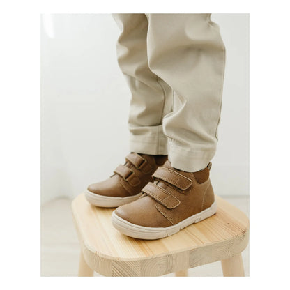Otis Sneaker: Chestnut