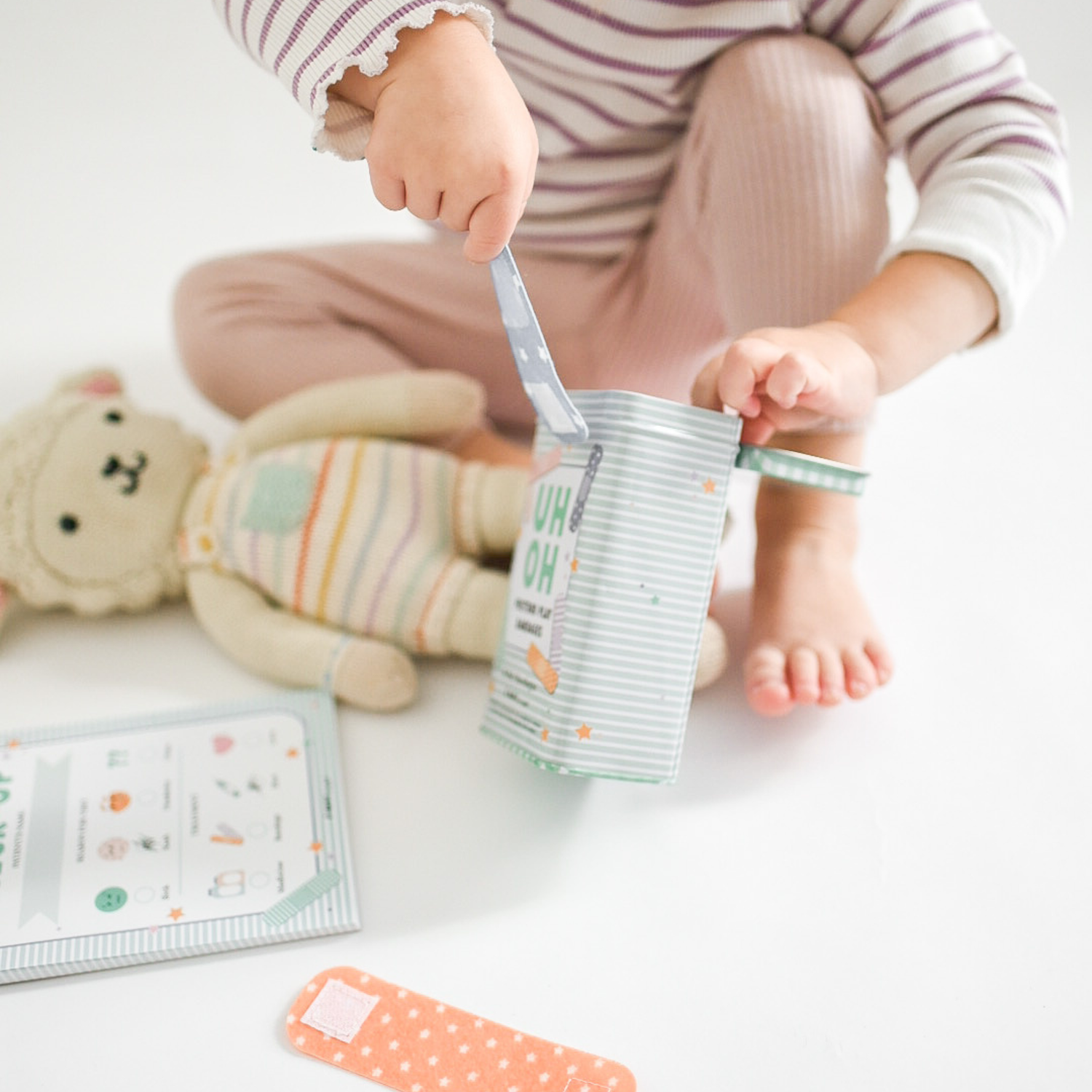 Pretend Play Bandages &amp; Bandaid Tin