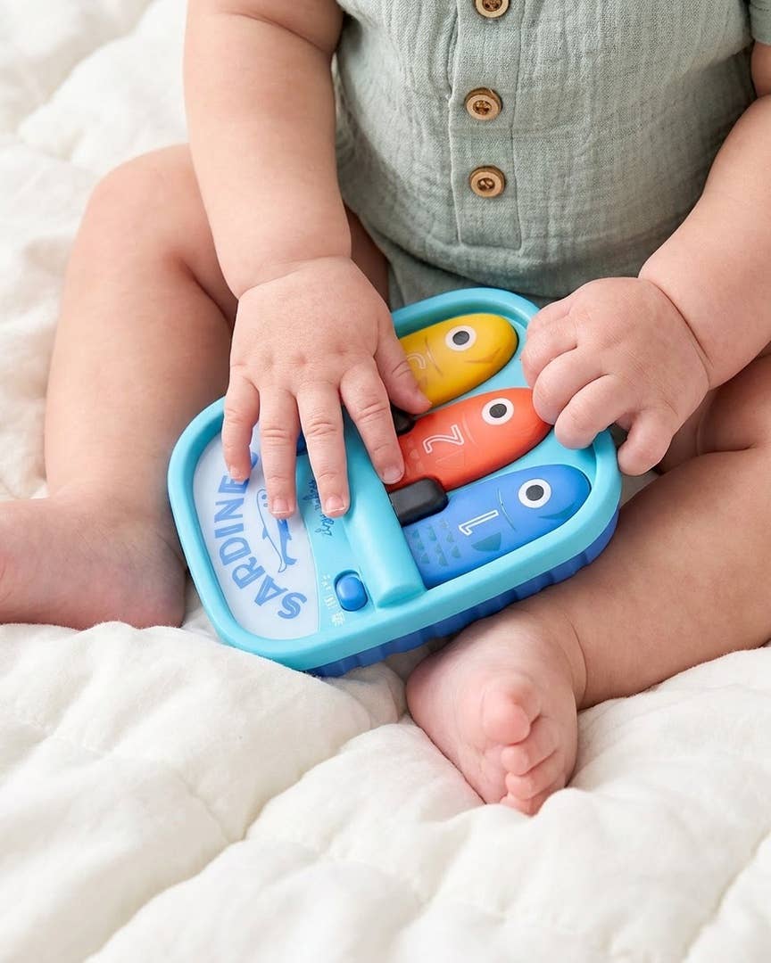 Bitzy Tunes™ Sardines Light-up Interactive Piano Toy