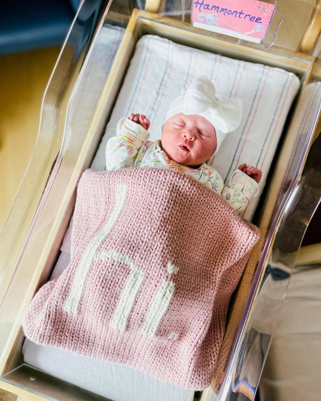 hi. Hand Knit Blanket: Rosy Pink