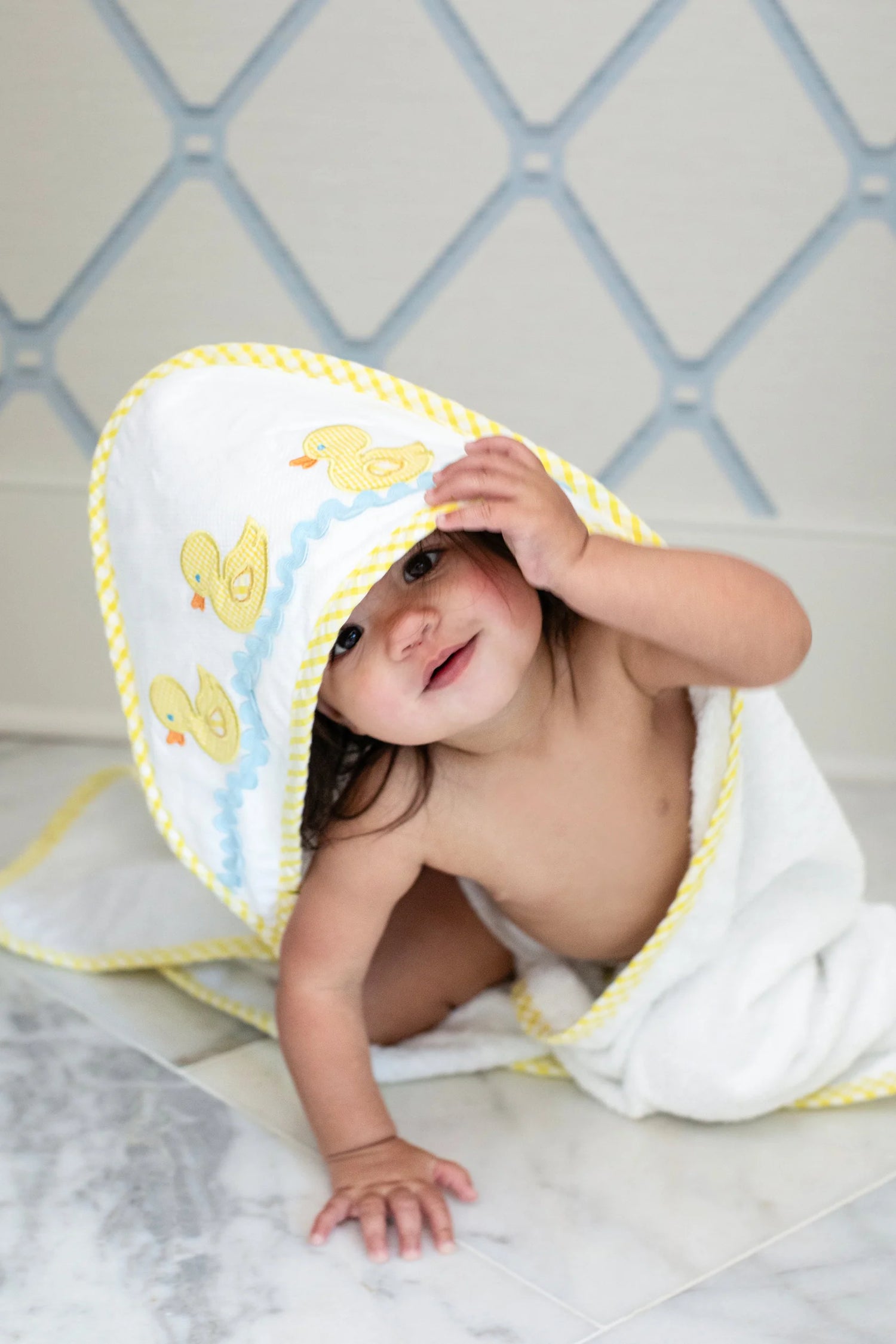 Hooded Towel + Washcloth Gift Set: 3 Rubber Duckies Appliques with Yellow Seersucker Trim