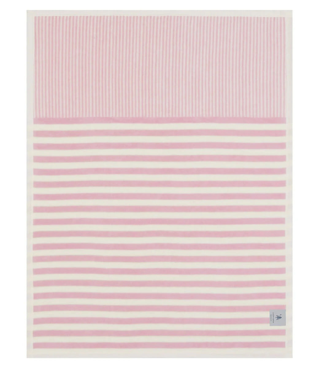 Chappy Wrap Mini Blanket (30&quot;x40&quot;): Pink Ladies