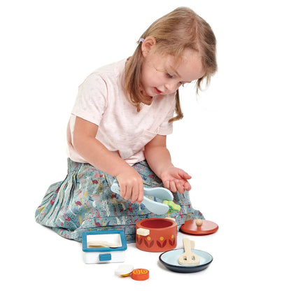 Pots &amp; Pans Wooden Toy Set