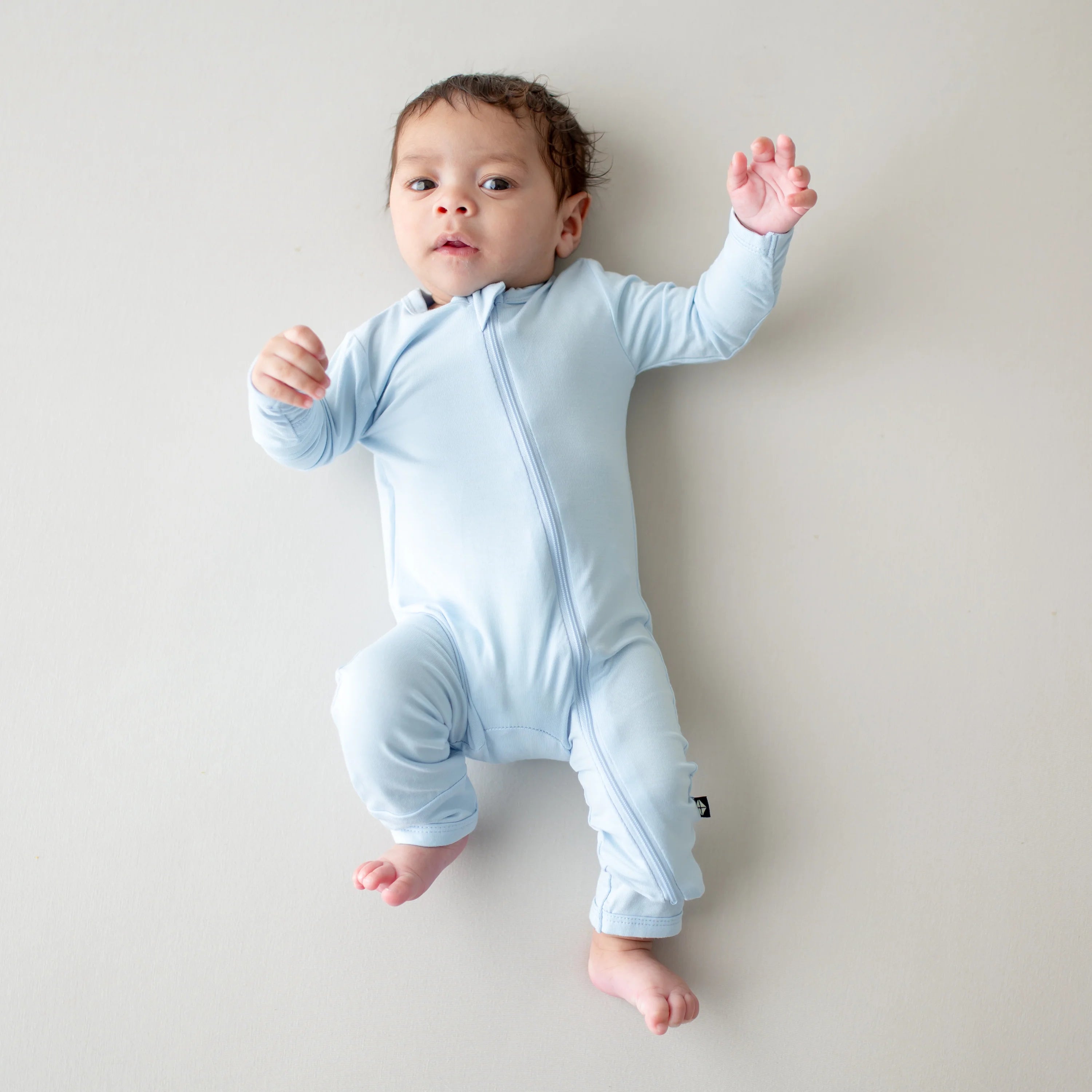 Kyte Baby Zippered Romper: Breeze