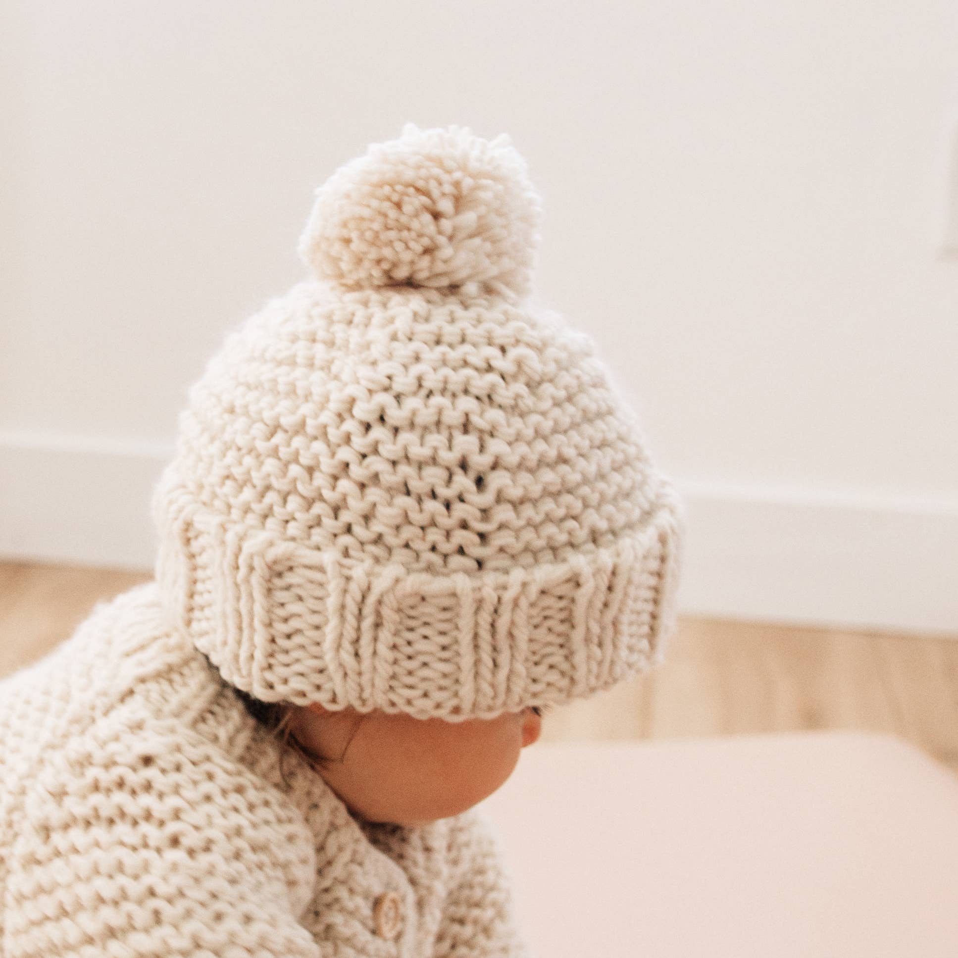 Garter Stitch Beanie: Natural