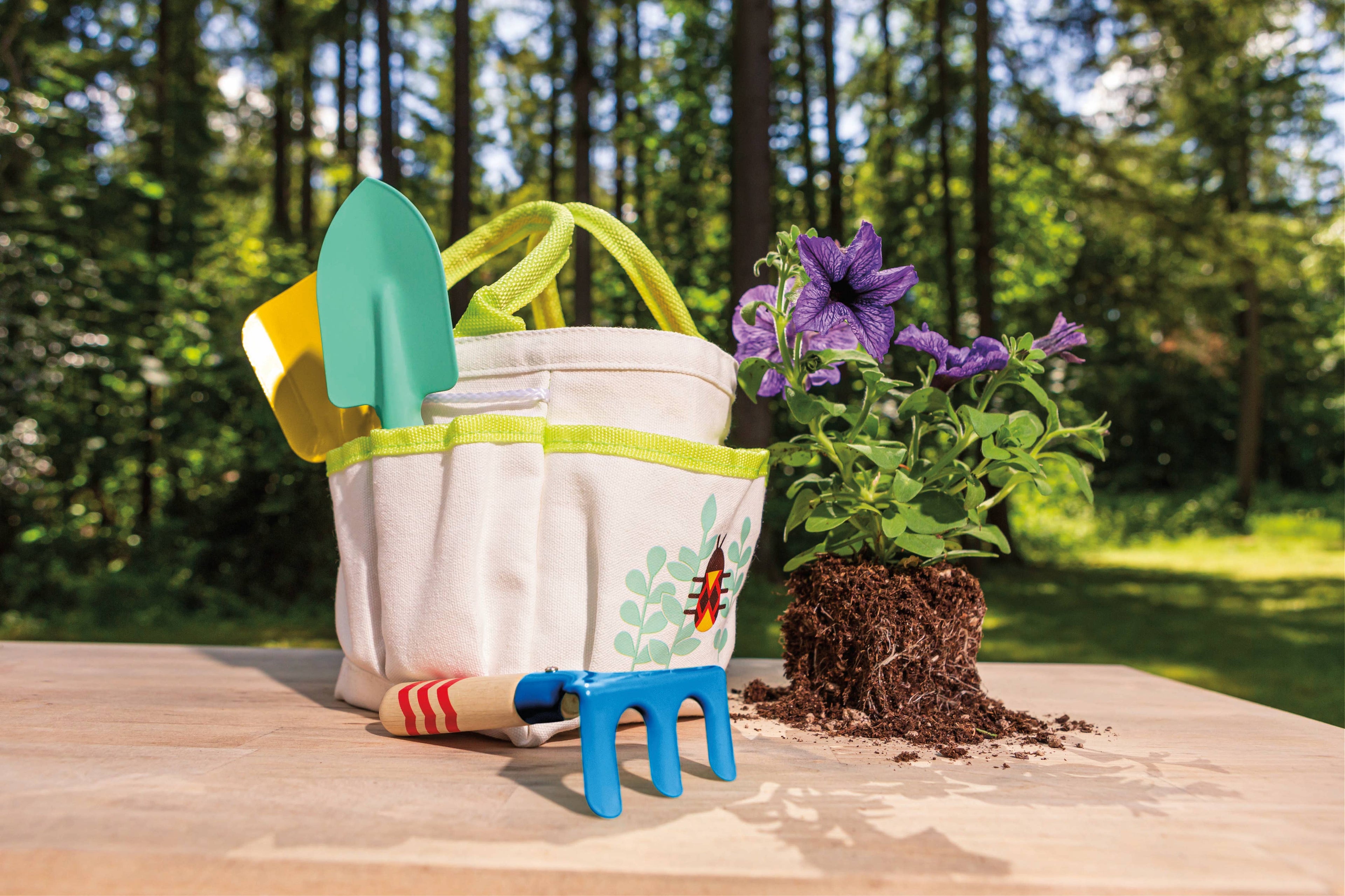 Beetle &amp; Bee Kids Garden Tote Kit