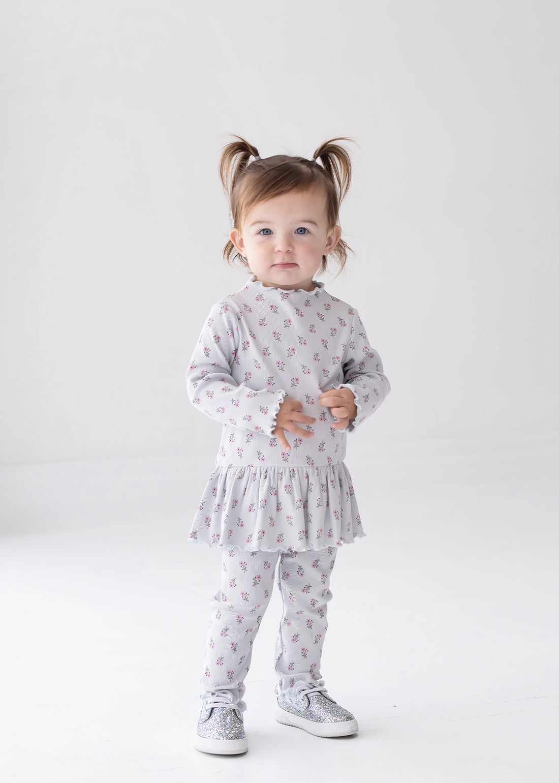 Petite Petals 2-Piece Pant Set