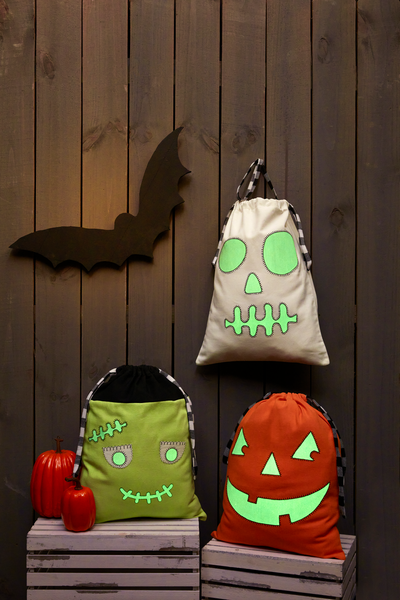 Glow-in-the-Dark Skeleton Trick or Treat Bag